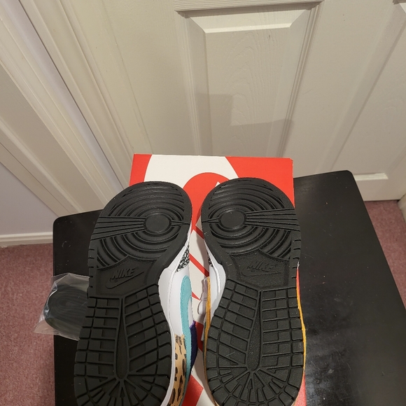 Nike Dunk Low SE Safari Mix (W) - Picture 7 of 8